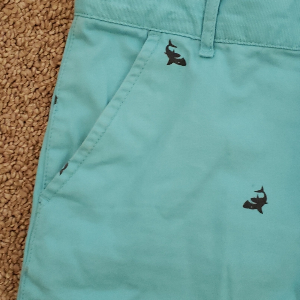 Boys shorts turquoise with blue whales - Picture 3 of 4